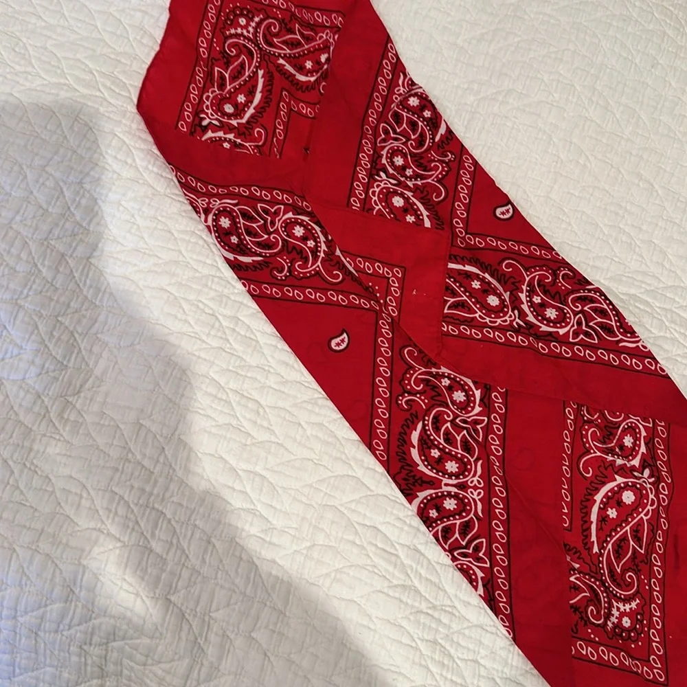 CAMP Rhinestone, Red Bandana - Picture 5 of 5